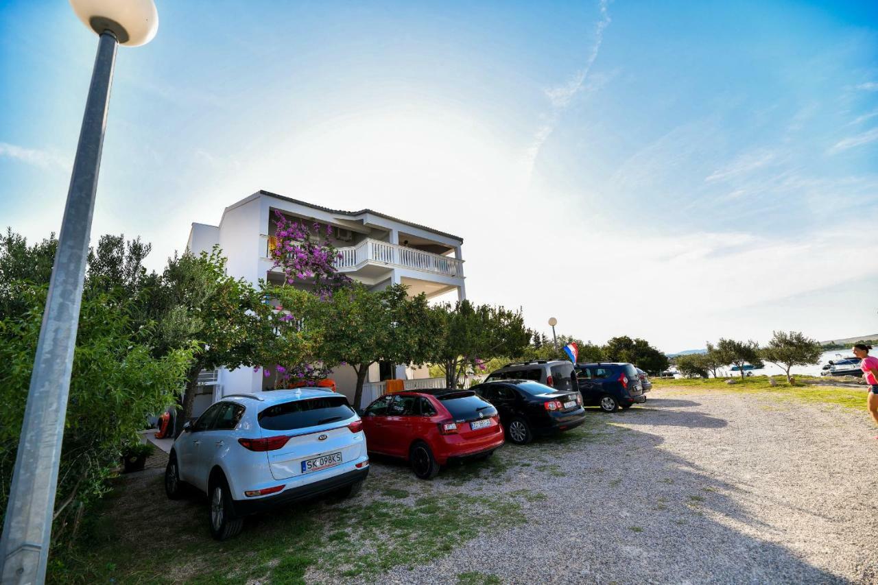 Apartments Martom Seline Luaran gambar